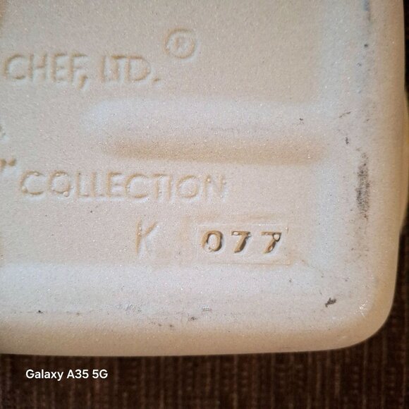 The Pampered Chef Family Heritage Stoneware Loaf Pan Beige 8.5"x4.5"x2.5" Durabl - Picture 4 of 6